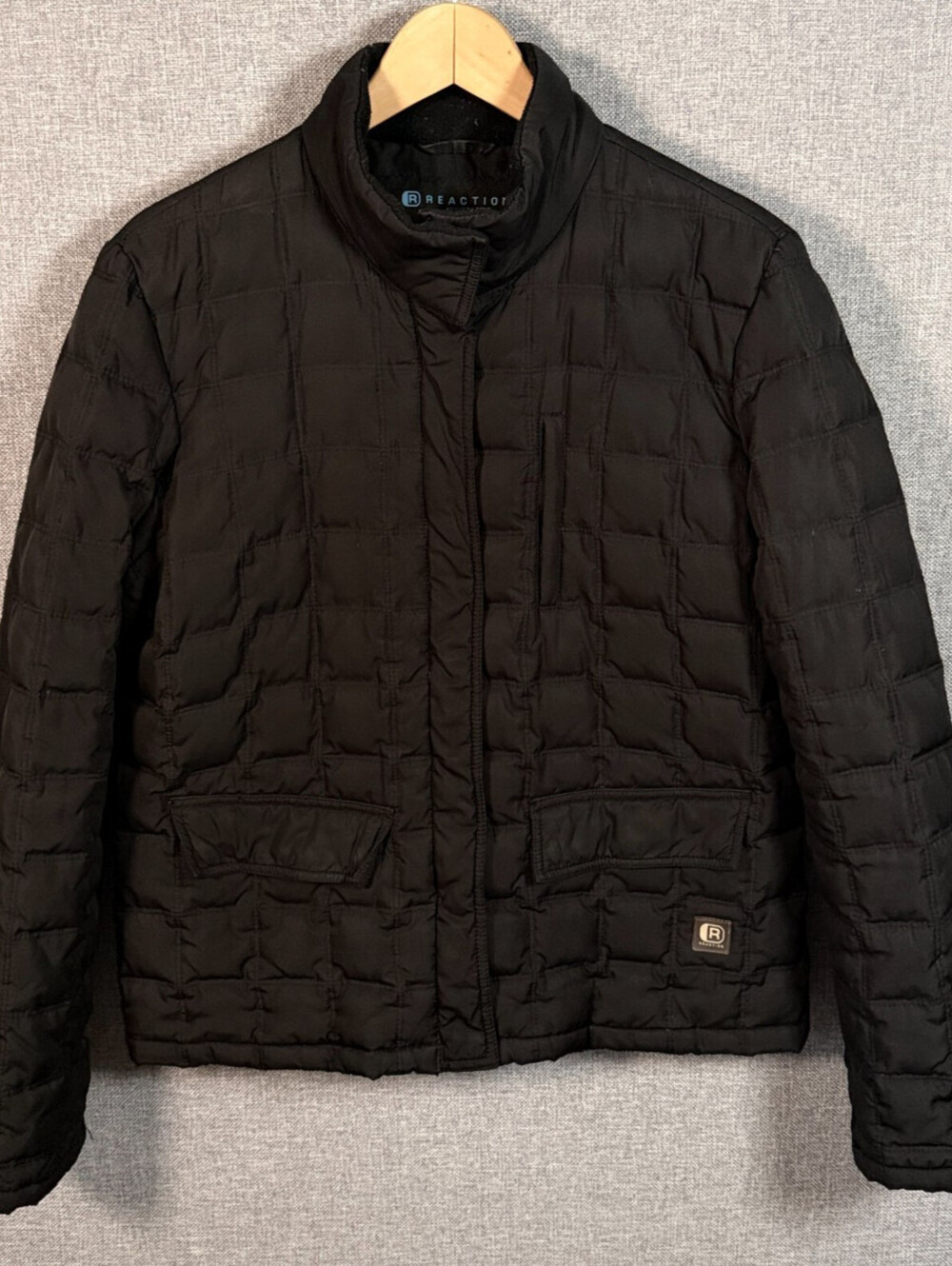Reaction Kenneth Cole Women's Black Down Puffer Jacket Size Large Snap Front